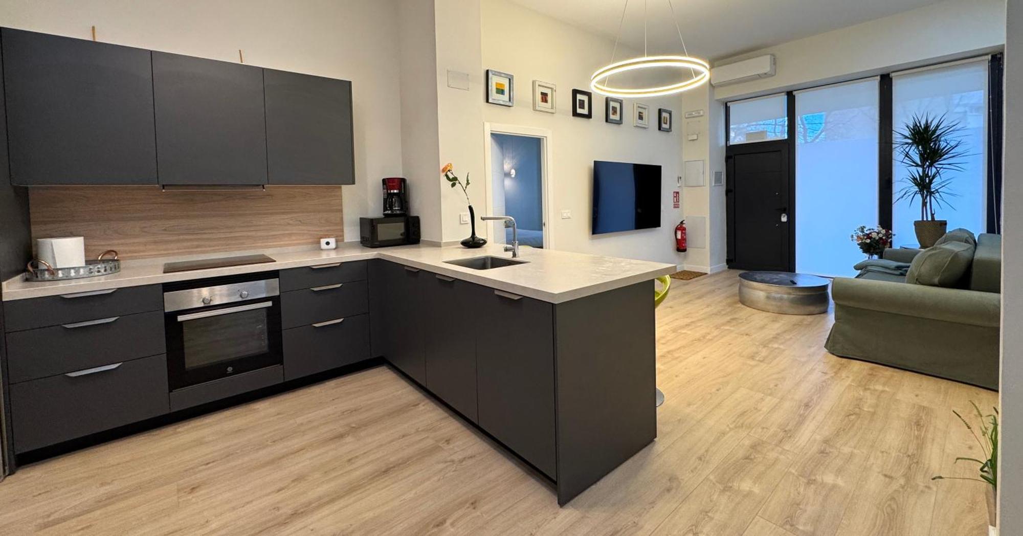 Luxury Suite Wifi Ac Servicios En La Puerta مدريد المظهر الخارجي الصورة